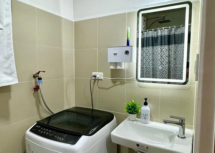 The Goodvibes Condotel Red Residences Makati Appartamento Manila