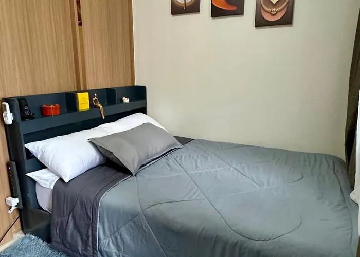 The Goodvibes Condotel Red Residences Makati Appartamento