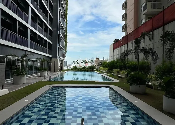 The Goodvibes Condotel Red Residences Makati * Manila