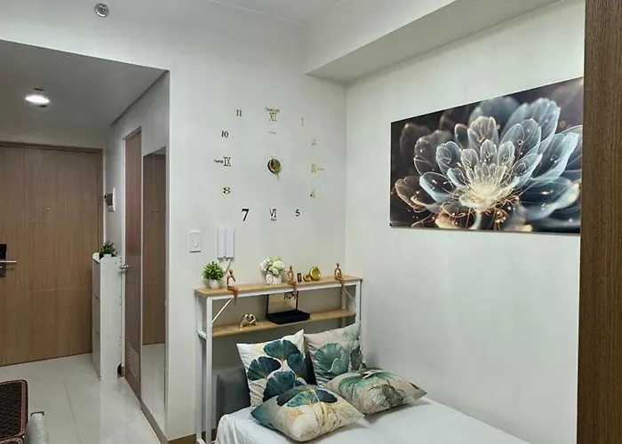 The Goodvibes Condotel Red Residences Makati