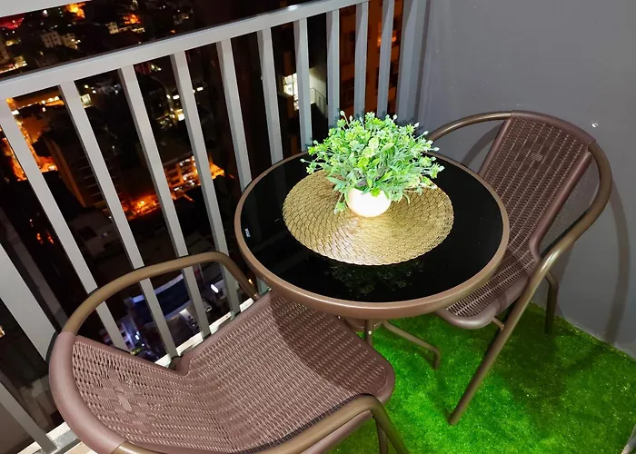 The Goodvibes Condotel Red Residences Makati Appartamento Manila
